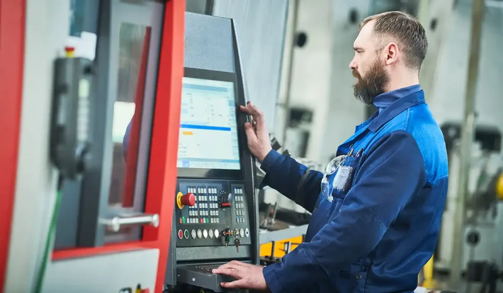 Does D4IoT work for both managed and unmanaged devices?